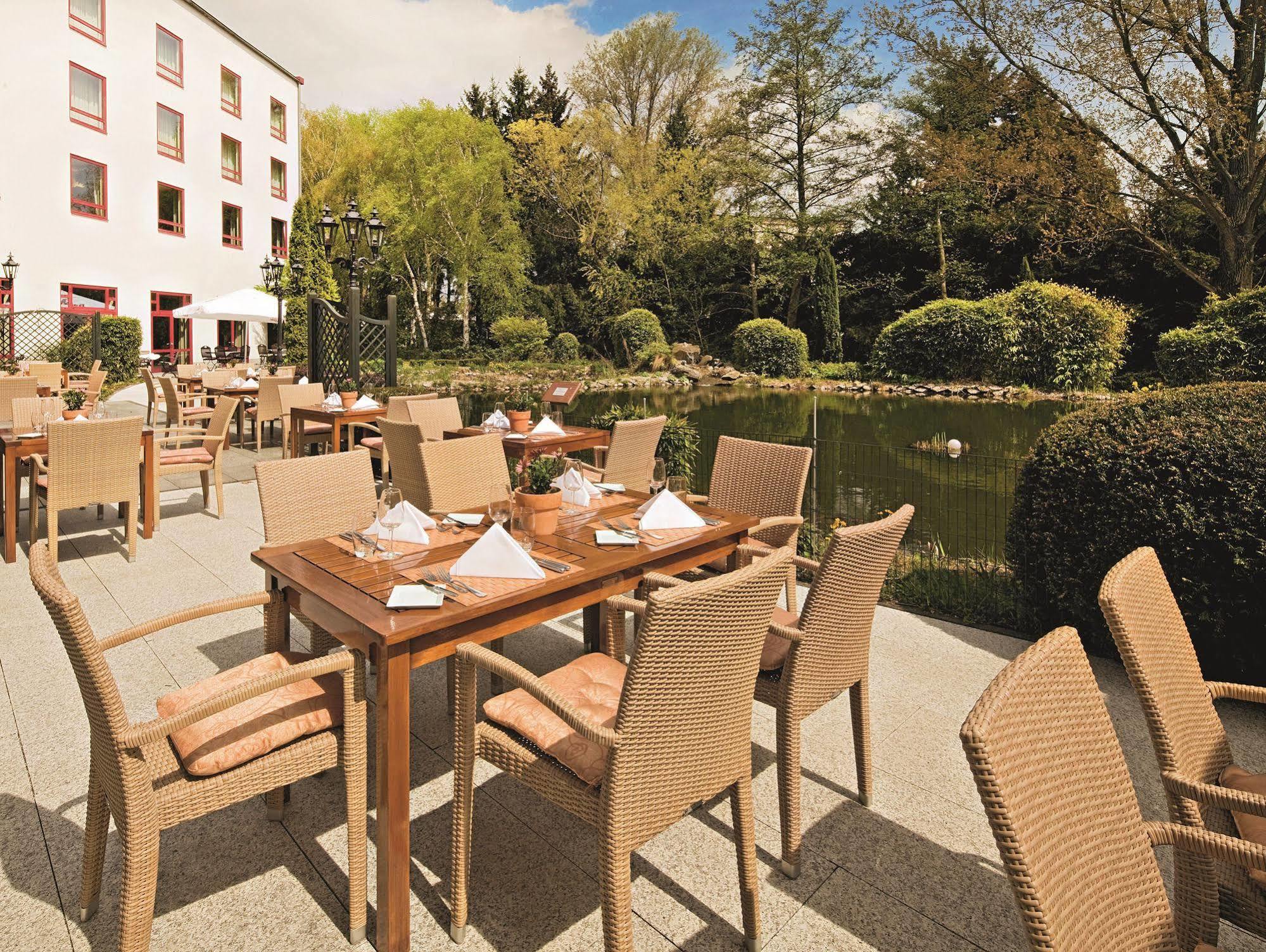 Elaya Hotel Frankfurt Oberursel Luaran gambar